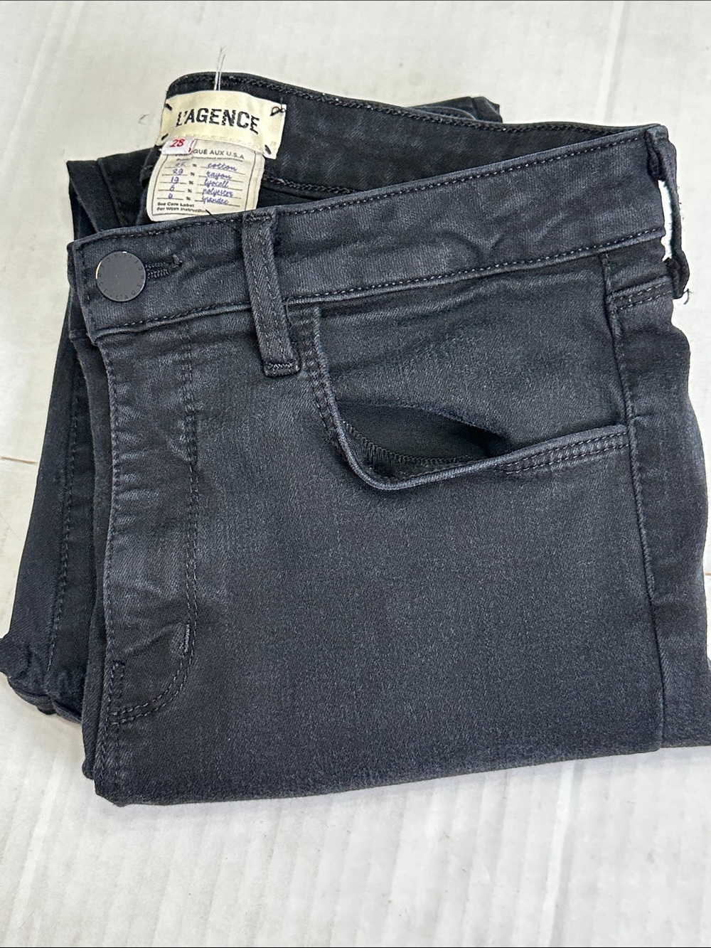 Lagence Black Skinny‎ High Rise Jeans Size 28
Stretchy